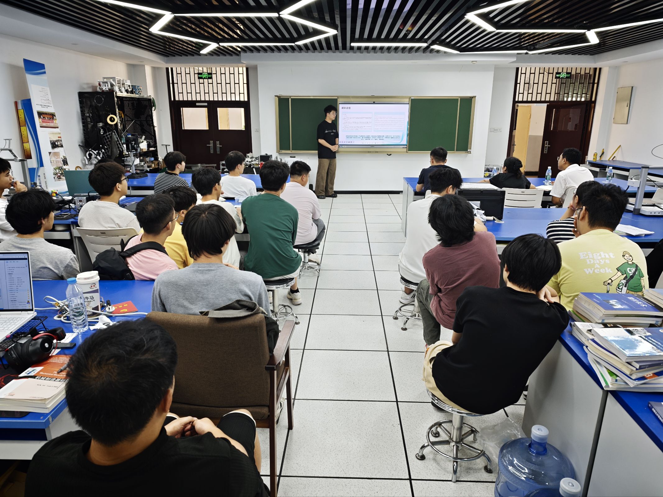 格致创新实践班召开新学年首次班会